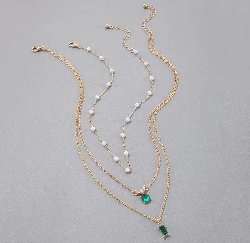 YYE Baguette/Round Pendent With Link Chains