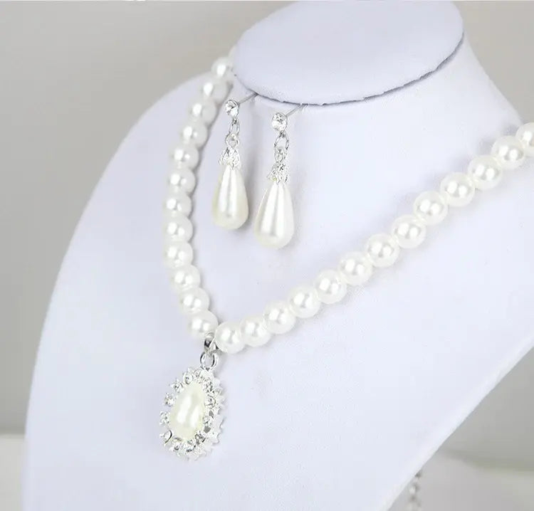 LQP Pearl Pendent Set