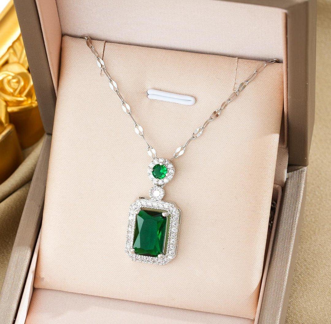 BLX Square Drop Pendant Set