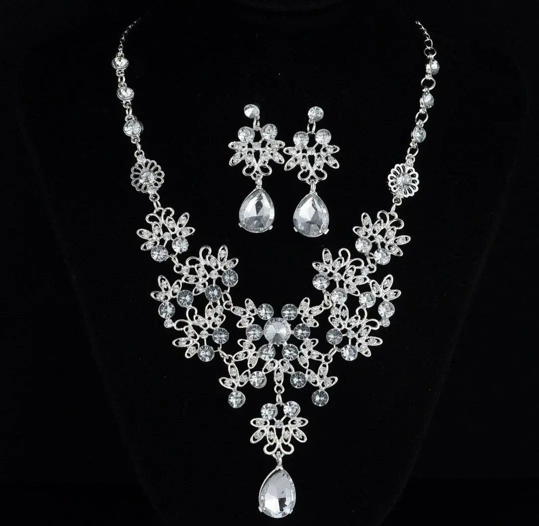 LQP Flower Tear Drop Necklace Set