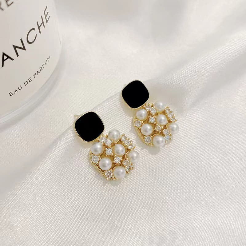 BTO Square Ear Drop Earrings Pair