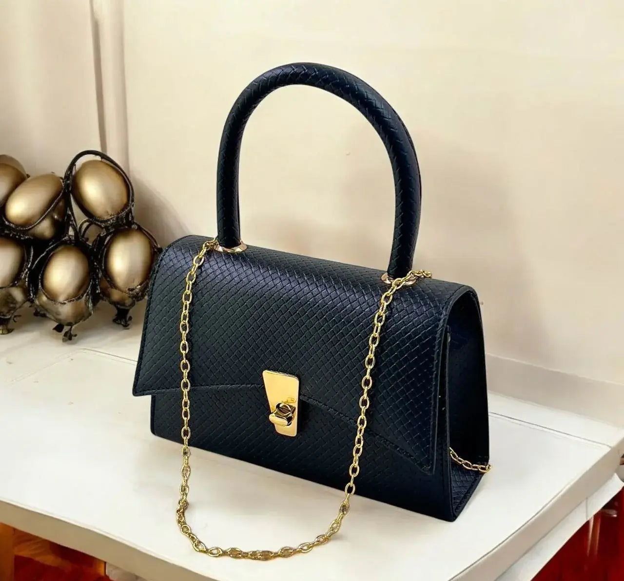 Trendy Ladies Hand Bag