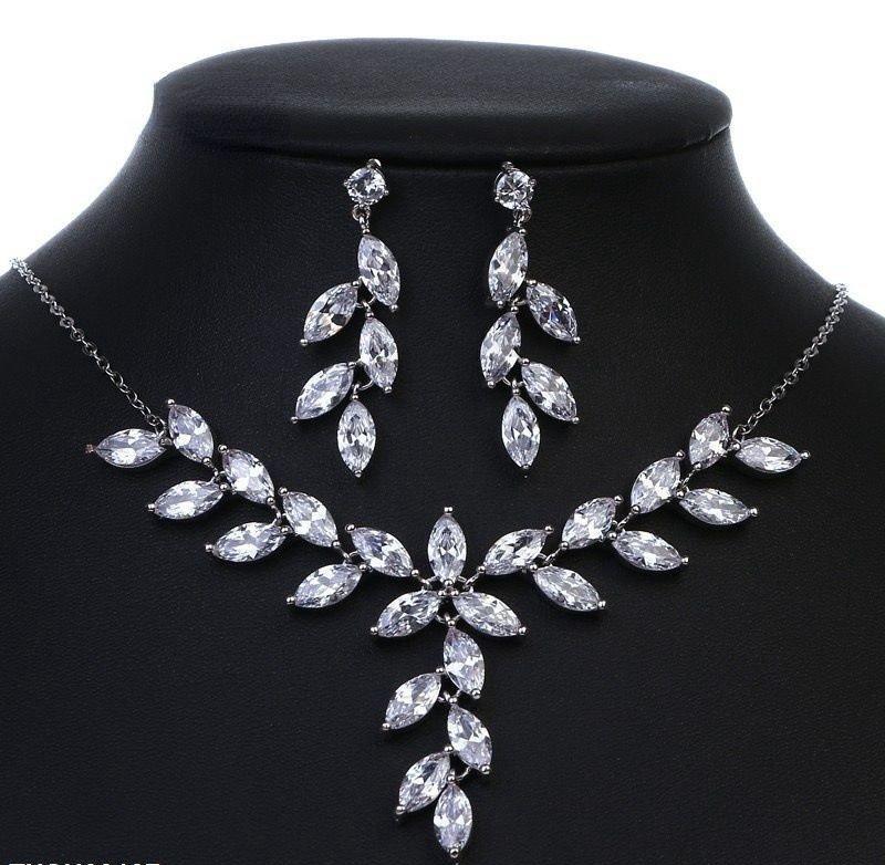 BYJ Marquise Necklace Set