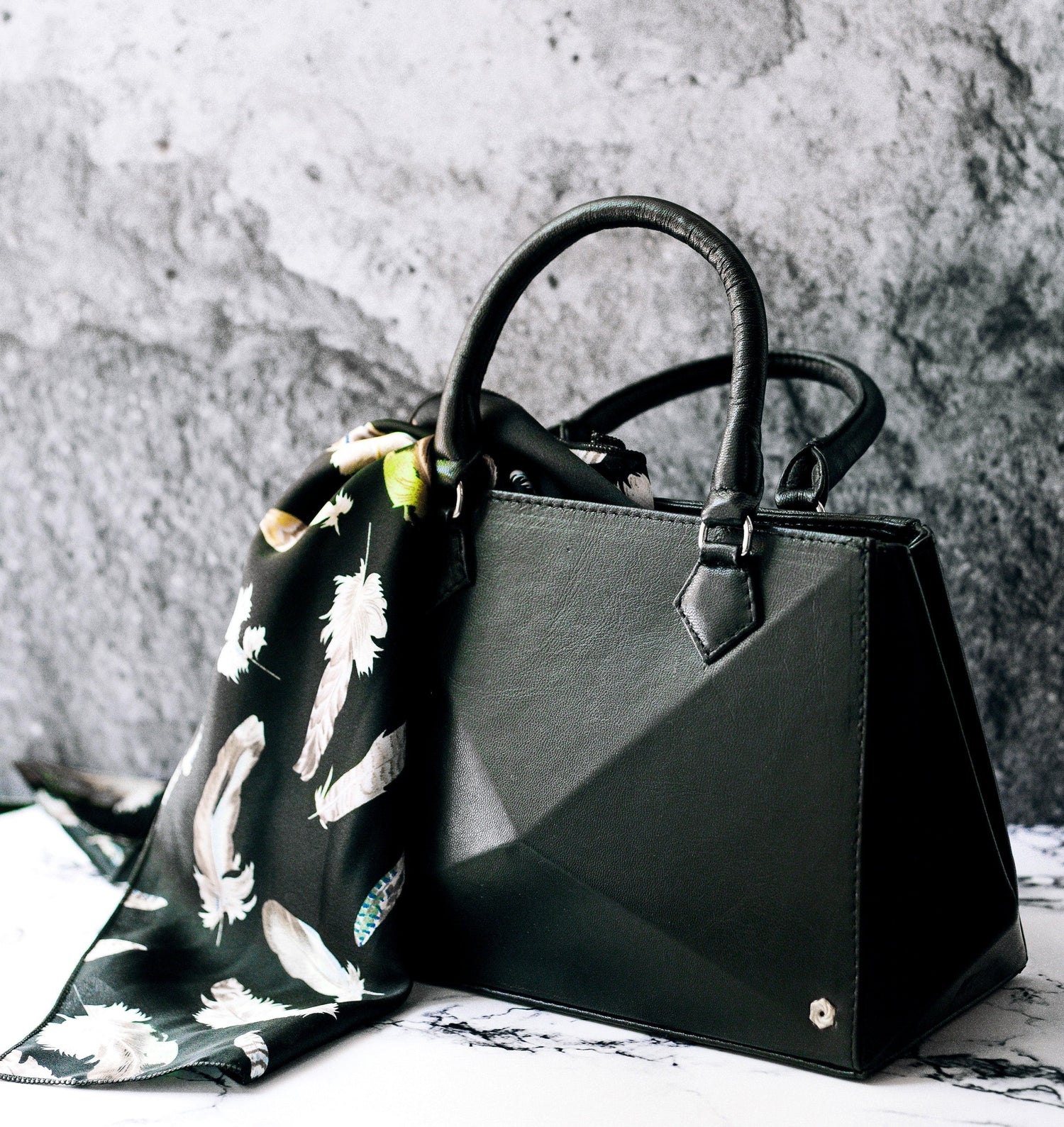 Chic Handbags for Women | Jewel Charms – Stylish & Trendy