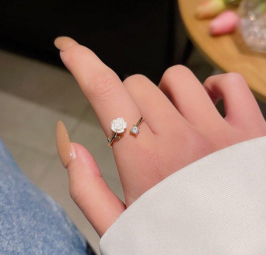 HJF Flower/Circle Stone Ring Adjustable