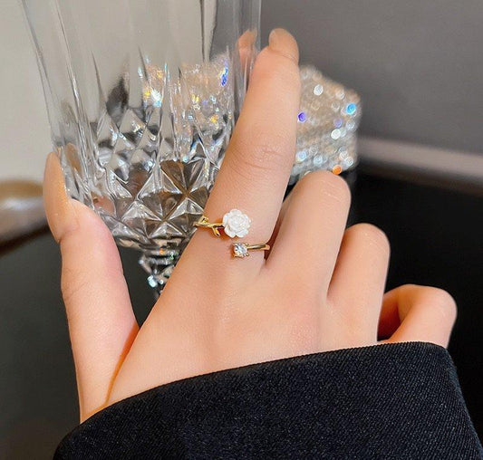HJF Flower/Circle Stone Ring Adjustable