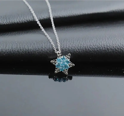 JMN Aqua Flower Star Curb Chain Pendant