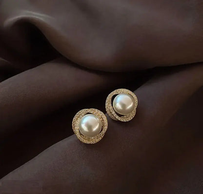 Pearl Tops Pair and Pearl/Curb Chain Pendant