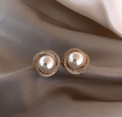 Pearl Tops Pair and Pearl/Curb Chain Pendant