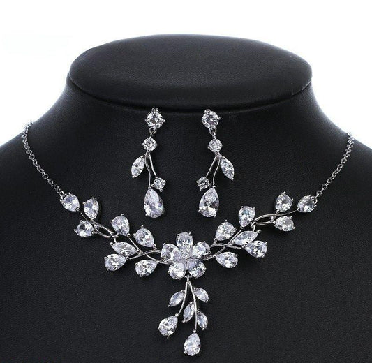 BYJ Imp Tear Flower Necklace Set