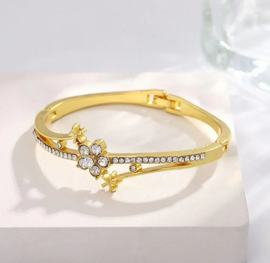 ZXS Imp Flower Hand Bracelet
